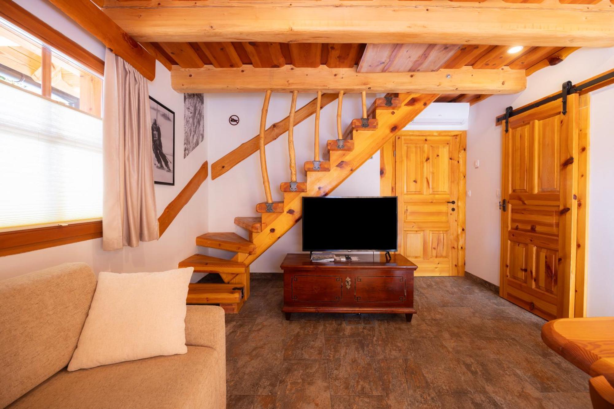 Apartma In Bungalov Jezerci Gozd Martuljek Εξωτερικό φωτογραφία