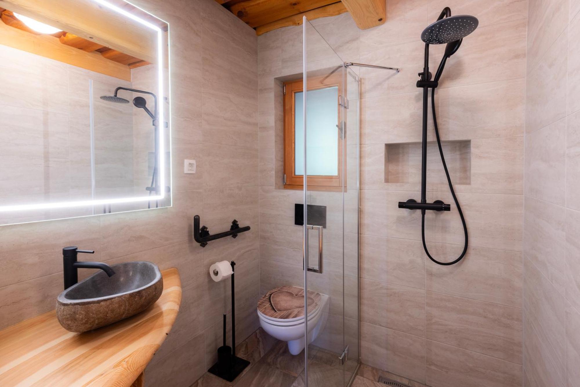 Apartma In Bungalov Jezerci Gozd Martuljek Εξωτερικό φωτογραφία